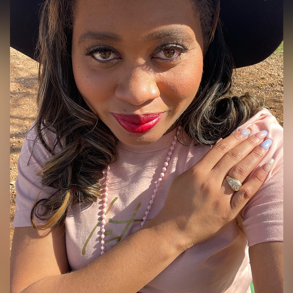 Meet your Posher, Tarah